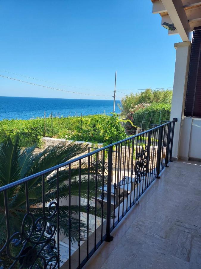 Casa Vacanze Vista Mare Salento Tricase Porto Villa Antonio E Villa Rosanna Marina Porto Luaran gambar
